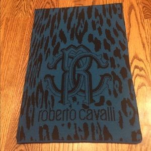 Roberto Cavalli Animal Print Wool Blend Scarf